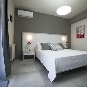 Sikania Casa Diamond